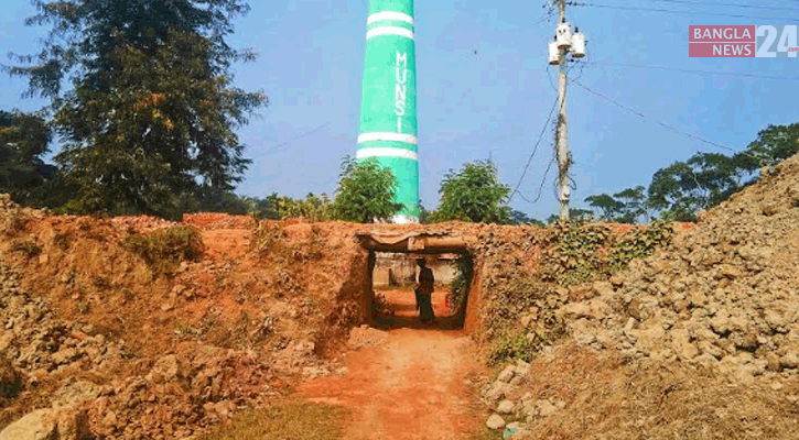 বন্যা নিয়ন্ত্রণ বাঁধ কেটে ভাটার সুড়ঙ্গ, পাউবোর মামলা