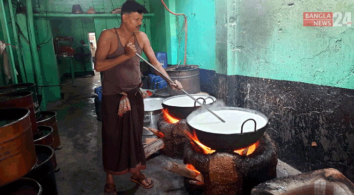 গ্যাস সংকটে টাঙ্গাইলে চমচম উৎপাদন ব্যাহত