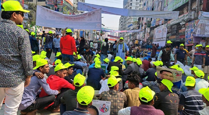 নয়াপল্টনে জড়ো হচ্ছেন নেতাকর্মীরা, বন্ধ যানচলাচল