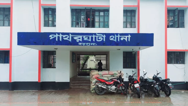 পাথরঘাটায় পৃথক ঘটনায় দুজনের আত্মহত্যা