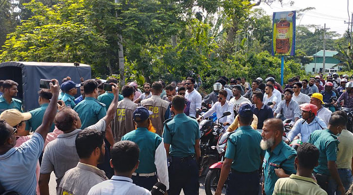 জিএম কাদেরের বহরে থাকা মোটরসাইকেল আটকে দিল পুলিশ