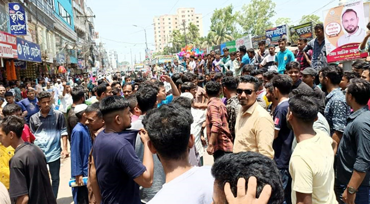 ব্যবসায়ীদের ভোটার তালিকা হালনাগাদের দাবিতে সড়ক অবরোধ