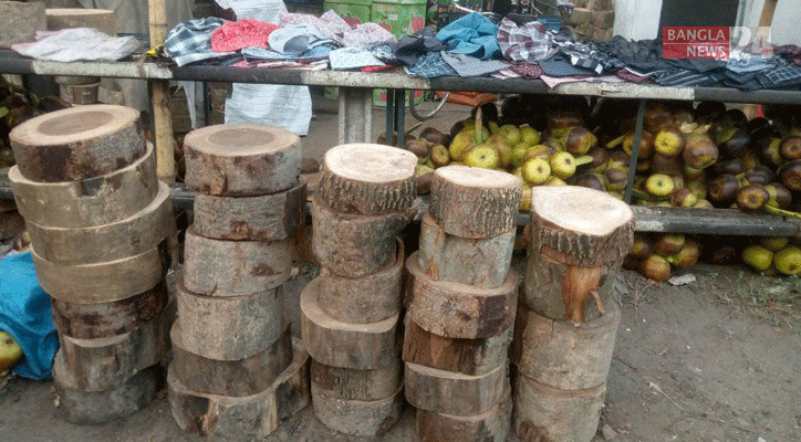 কোরবানি ঈদে জমজমাট খুঁটি ও খাইট্টা ব্যবসা 