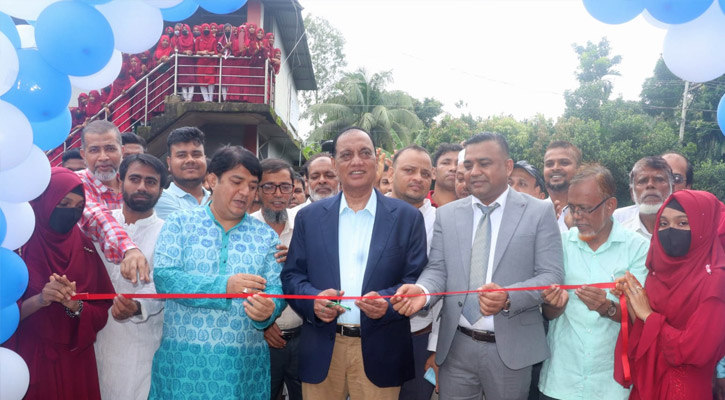 ফেনীতে তিন কোটি টাকা ব্যয়ে নির্মিত বিদ্যালয় ভবন উদ্বোধন 