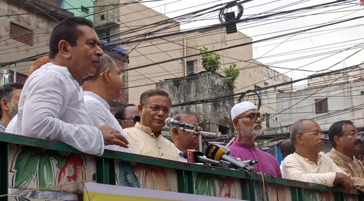 আধাবেলা রিকশা চালিয়ে চালকরা ২০ কেজি চাল কিনতে পারেন: তথ্যমন্ত্রী