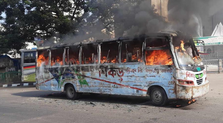 সহিংসতা চালাতে থাকলে বিএনপিই নির্মূল হবে, মনে করছে আ.লীগ