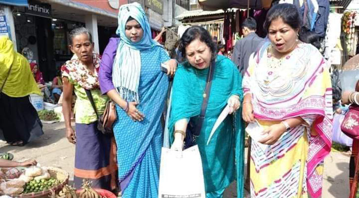 অসহযোগ আন্দোলনের ডাকে খাগড়াছড়িতে বিএনপির লিফলেট বিতরণ