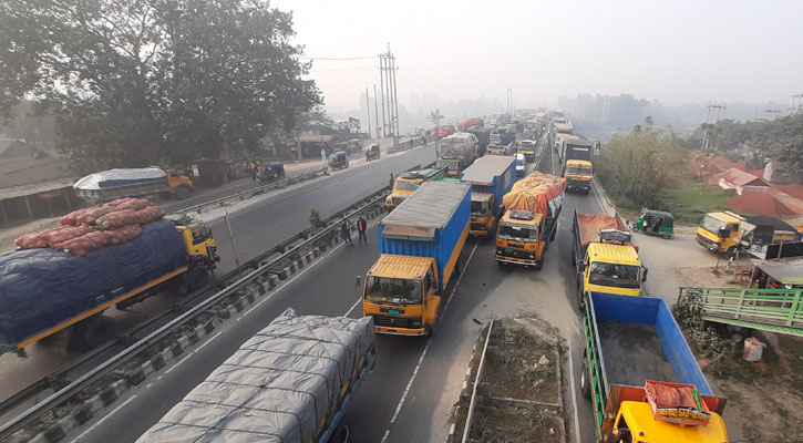 বঙ্গবন্ধু সেতু মহাসড়কে ১৭ কিলোমিটার যানজট