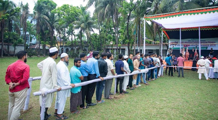 ফেনীতে ৬৬৫ টাকায় গরুর মাংস