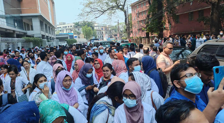 ট্রেইনি-ইন্টার্ন চিকিৎসকদের ৪ দফা দাবি, স্বাস্থ্যমন্ত্রীর আশ্বাস