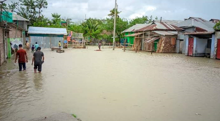 রিমাল: পাথরঘাটায় ১৫ গ্রাম প্লাবিত, ডুবে গেছে চুলাও