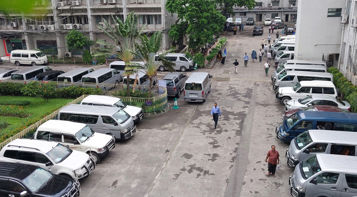 সচিবালয়ে কর্মকর্তা-কর্মচারীদের উপস্থিতি স্বাভাবিক, বাড়তি নিরাপত্তা