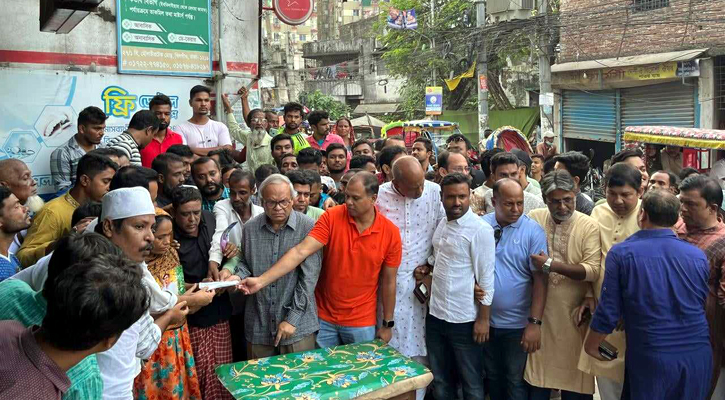 রিকশাচালক শহীদ সাগরের পরিবারের দায়িত্ব নিলেন তারেক রহমান