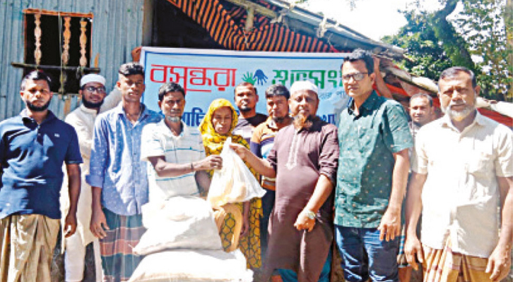 ছাত্র আন্দোলনে নিহত রাসেলের পরিবারকে বসুন্ধরা শুভসংঘের সহায়তা