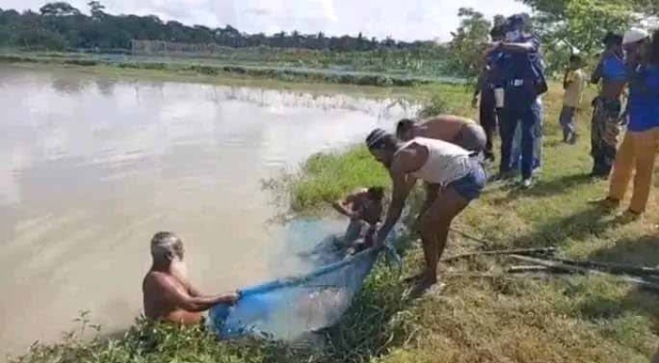 বাগেরহাটে নিখোঁজ দিনমজুরের মরদেহ মিলল চেয়ারম্যানের মাছের ঘেরে