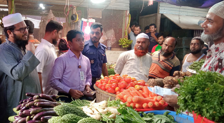 চাঁদপুরে ৪ প্রতিষ্ঠানকে জরিমানা