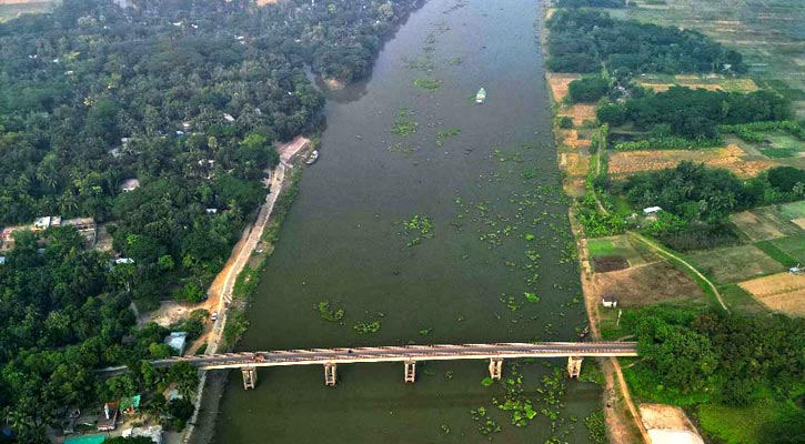 মধুমতির কচুরিপানা পরিষ্কার, গোপালগঞ্জ থেকে নৌযান যাচ্ছে ৫ জেলায়