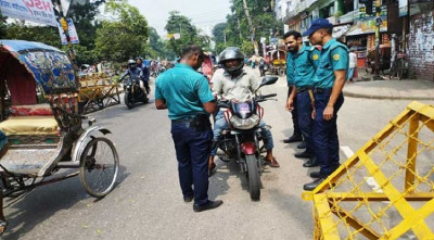 ট্রাফিক আইন লঙ্ঘনকারীদের বিরুদ্ধে ডিএমপির ১৮১২ মামলা