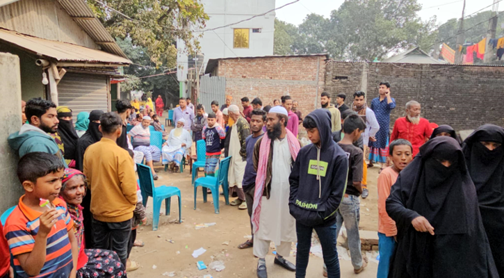 নরসিংদীতে ঘরে ঢুকে কিশোরীকে কুপিয়ে হত্যা, মা আহত 